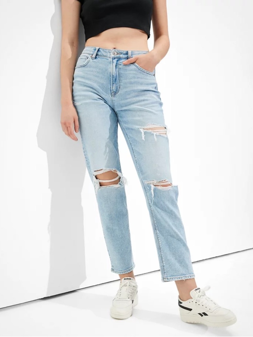 AE Stretch Ripped Mom Straight Jeans Size 0